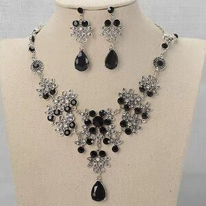 Black & Silver Necklace